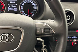 harmaa Audi A3 2015 kuva 13.