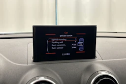 harmaa Audi A3 2015 kuva 18.