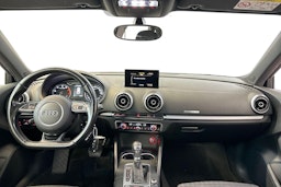 punainen Audi A3 2015 kuva 7.