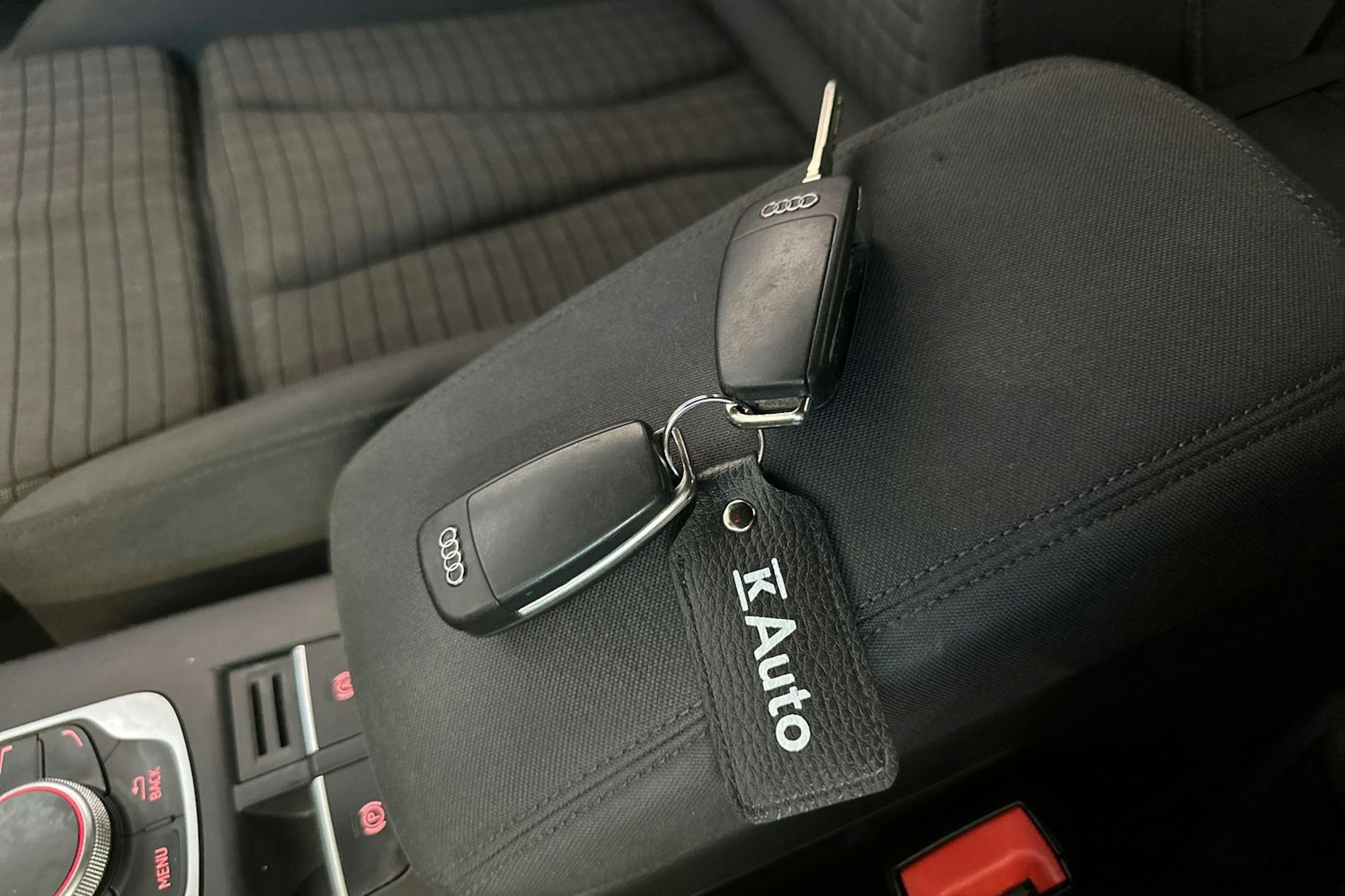 punainen Audi A3 2015 kuva 23.
