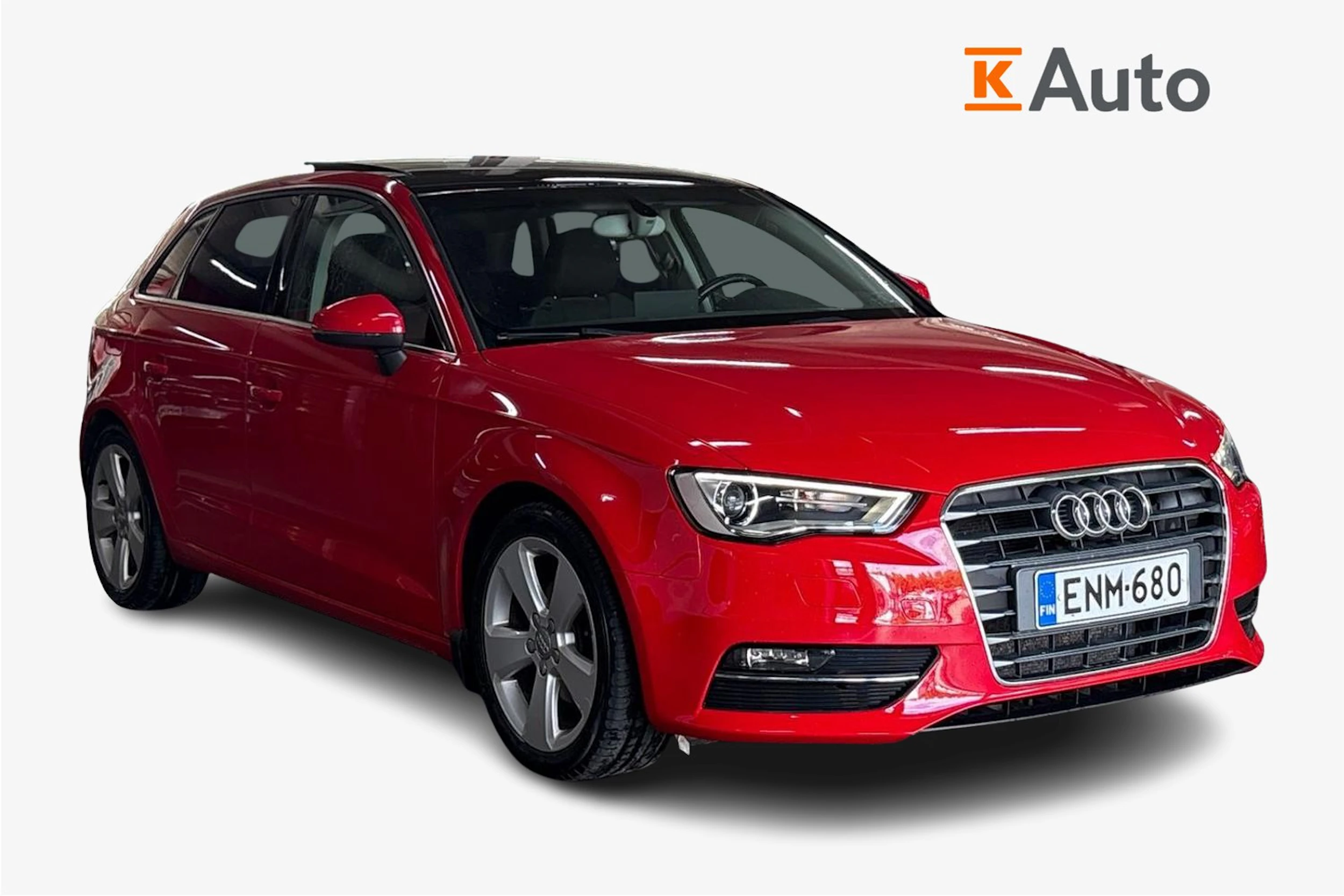 Punainen Audi A3 2015 kuva 1.