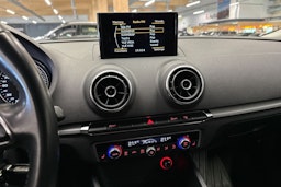 musta Audi A3 2015 kuva 19.