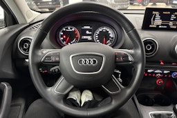 Musta Audi A3 2015 kuva 15.