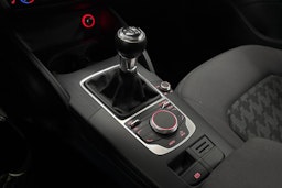 Musta Audi A3 2015 kuva 23.