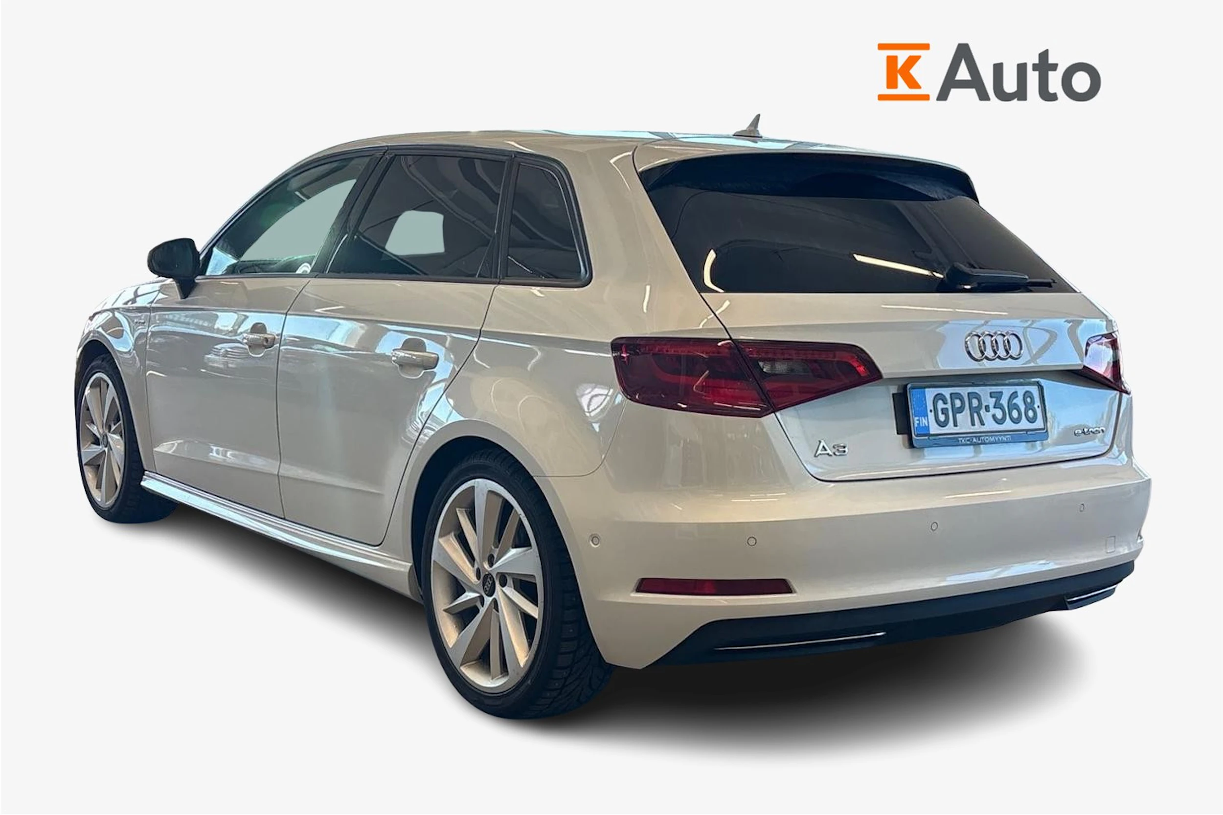 valkoinen Audi A3 2015 kuva 2.
