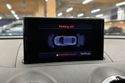 punainen Audi A3 2015 kuva 18.
