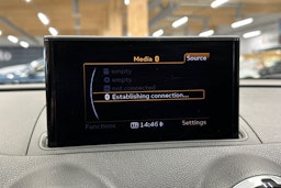 punainen Audi A3 2015 kuva 19.