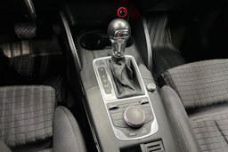 punainen Audi A3 2015 kuva 22.