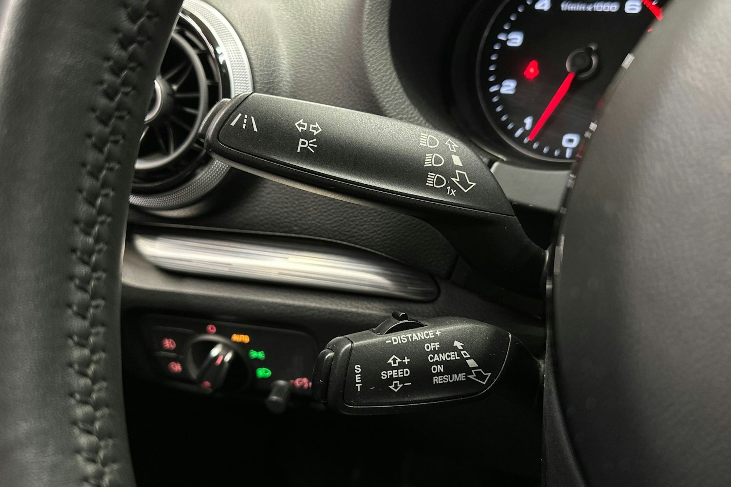 punainen Audi A3 2015 kuva 24.