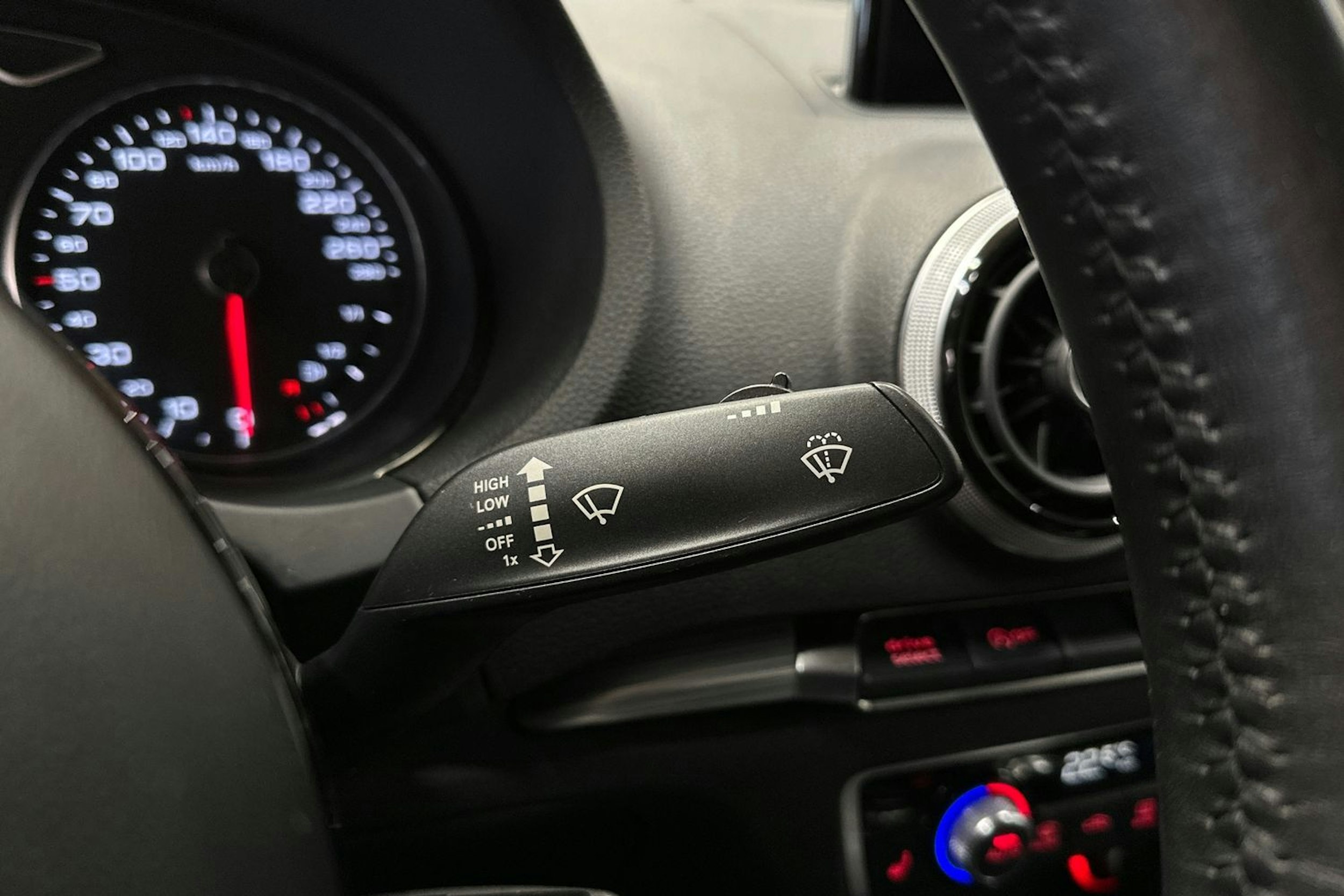 punainen Audi A3 2015 kuva 25.