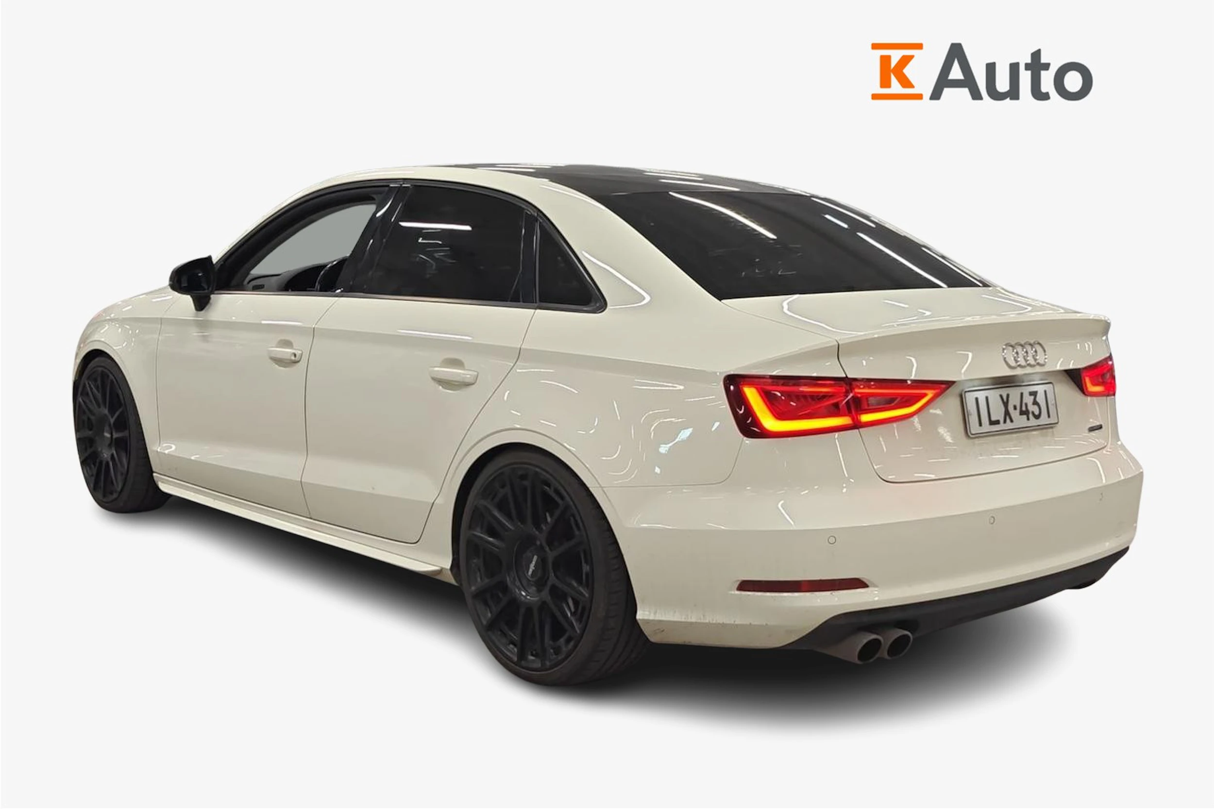 valkoinen Audi A3 2015 kuva 2.