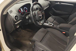 valkoinen Audi A3 2015 kuva 3.