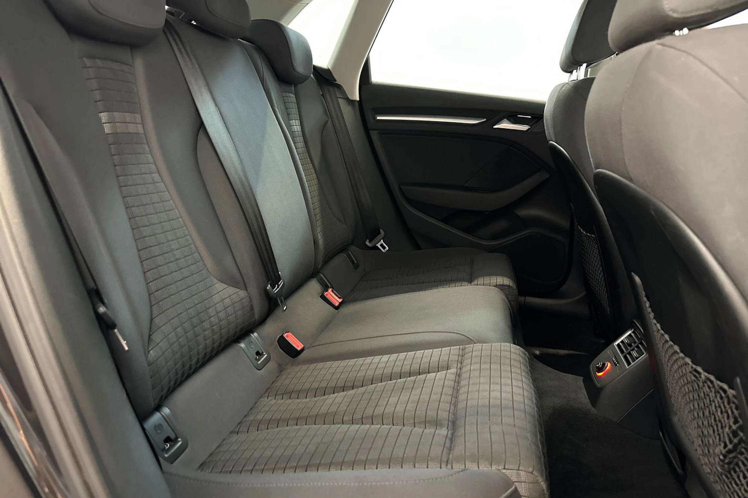 musta Audi A3 2015 kuva 10.