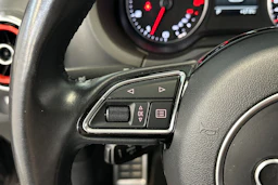 musta Audi A3 2015 kuva 16.