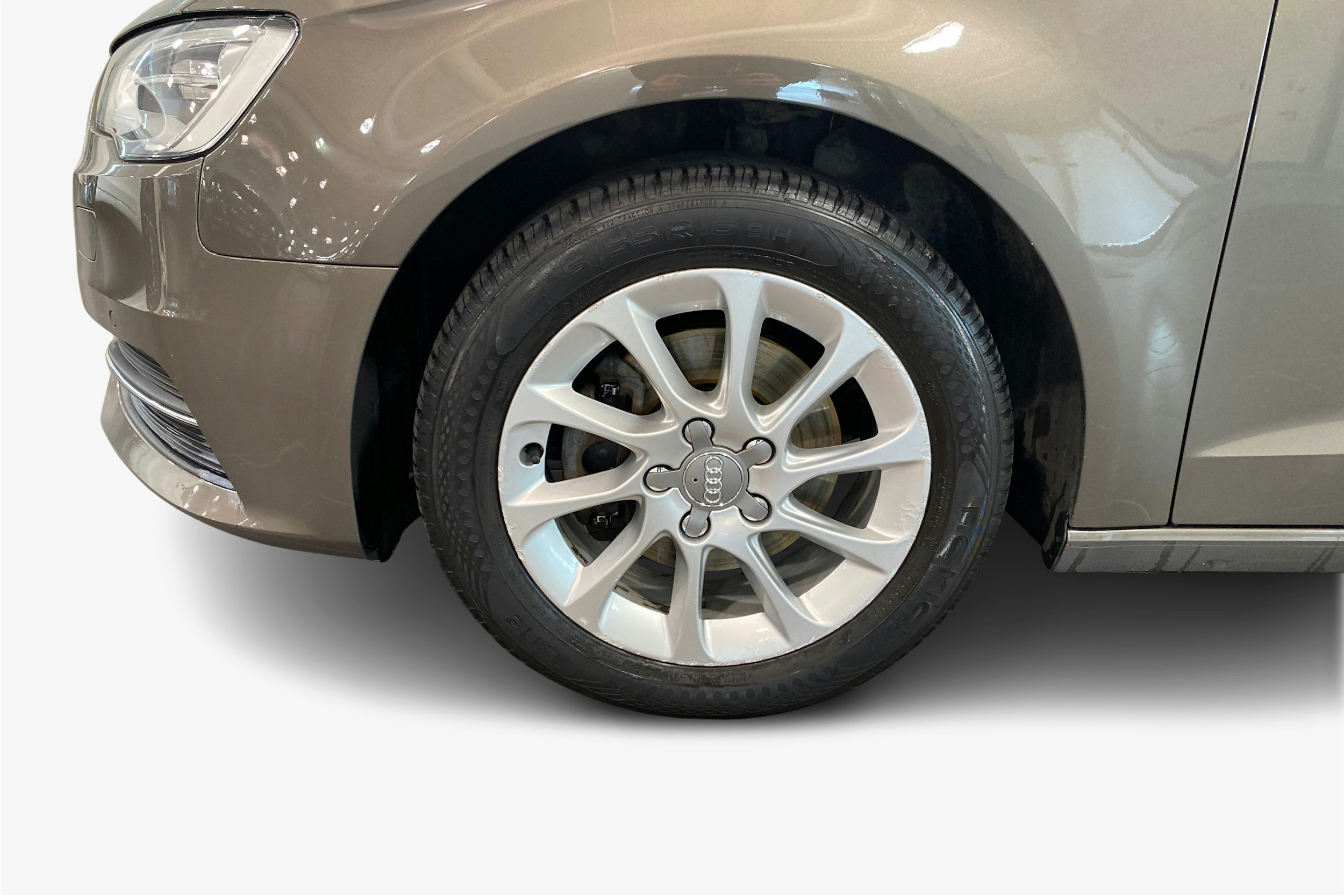 harmaa Audi A3 2015 kuva 14.