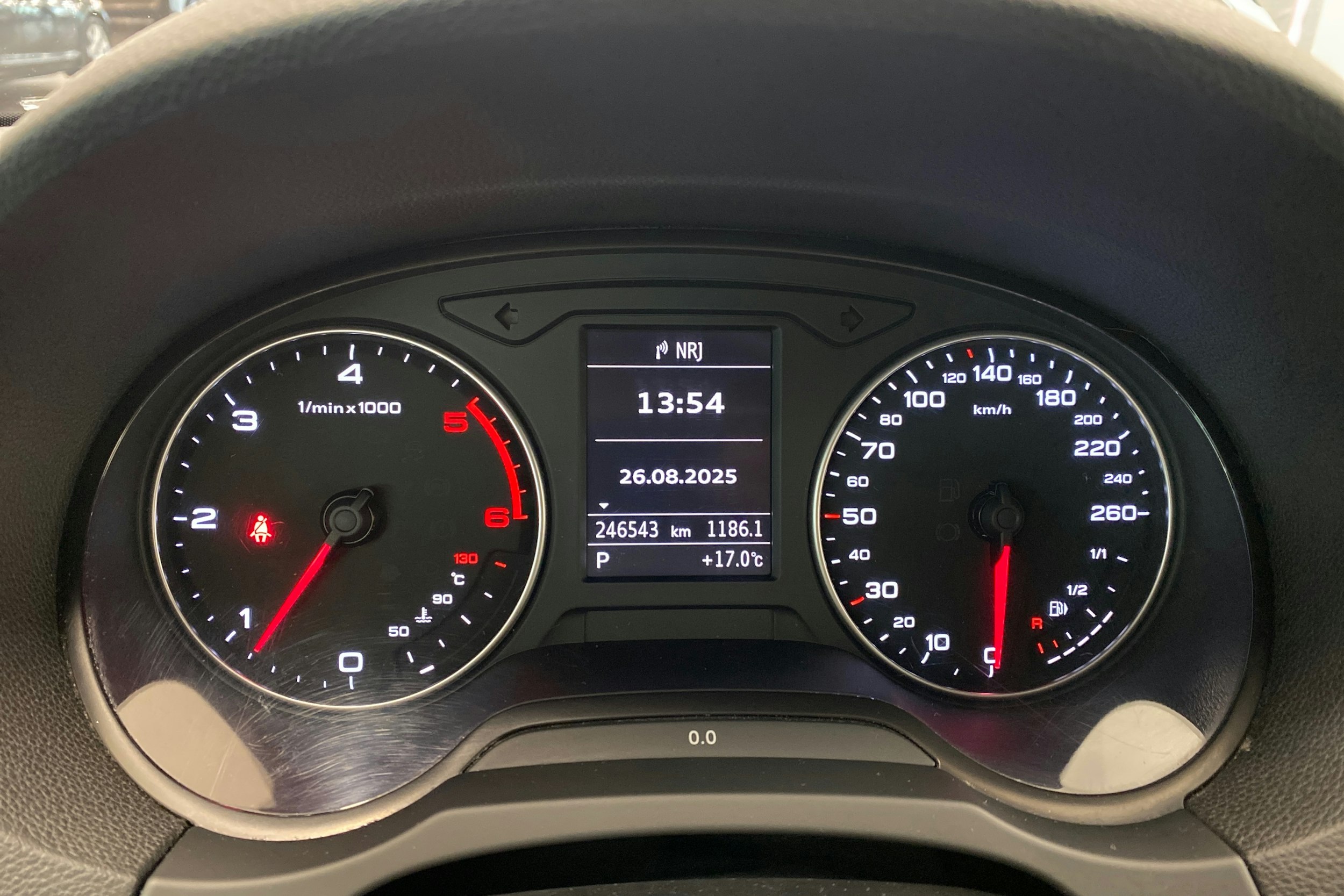 harmaa Audi A3 2015 kuva 19.