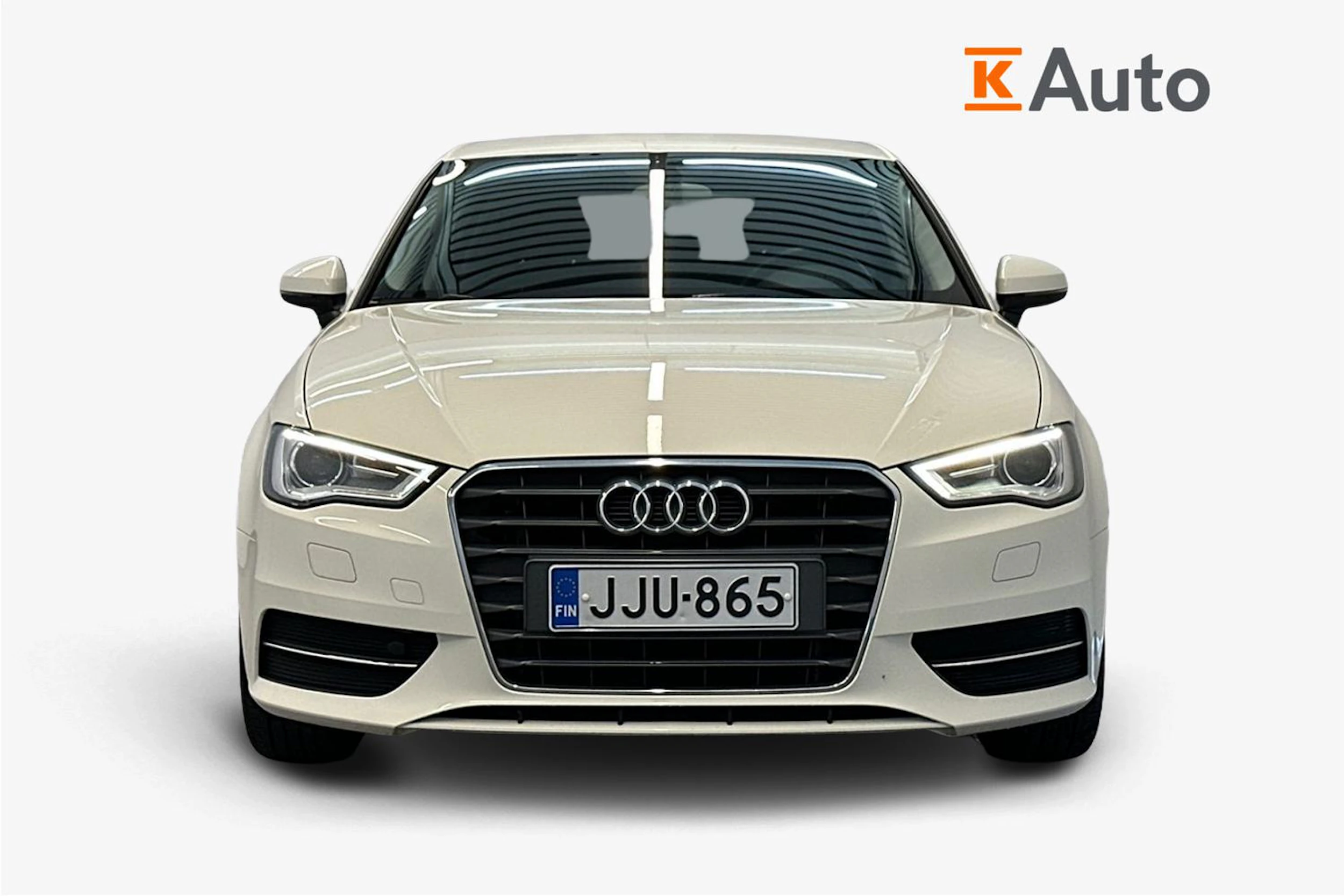 valkoinen Audi A3 2015 kuva 4.