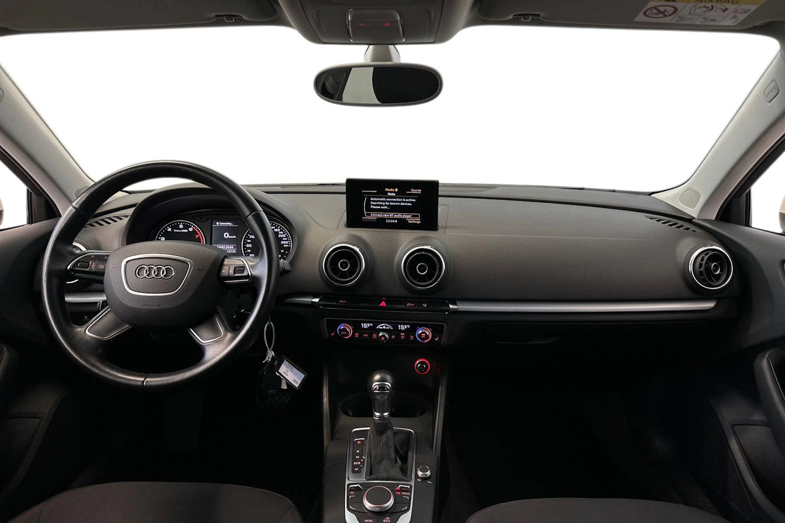 valkoinen Audi A3 2015 kuva 9.