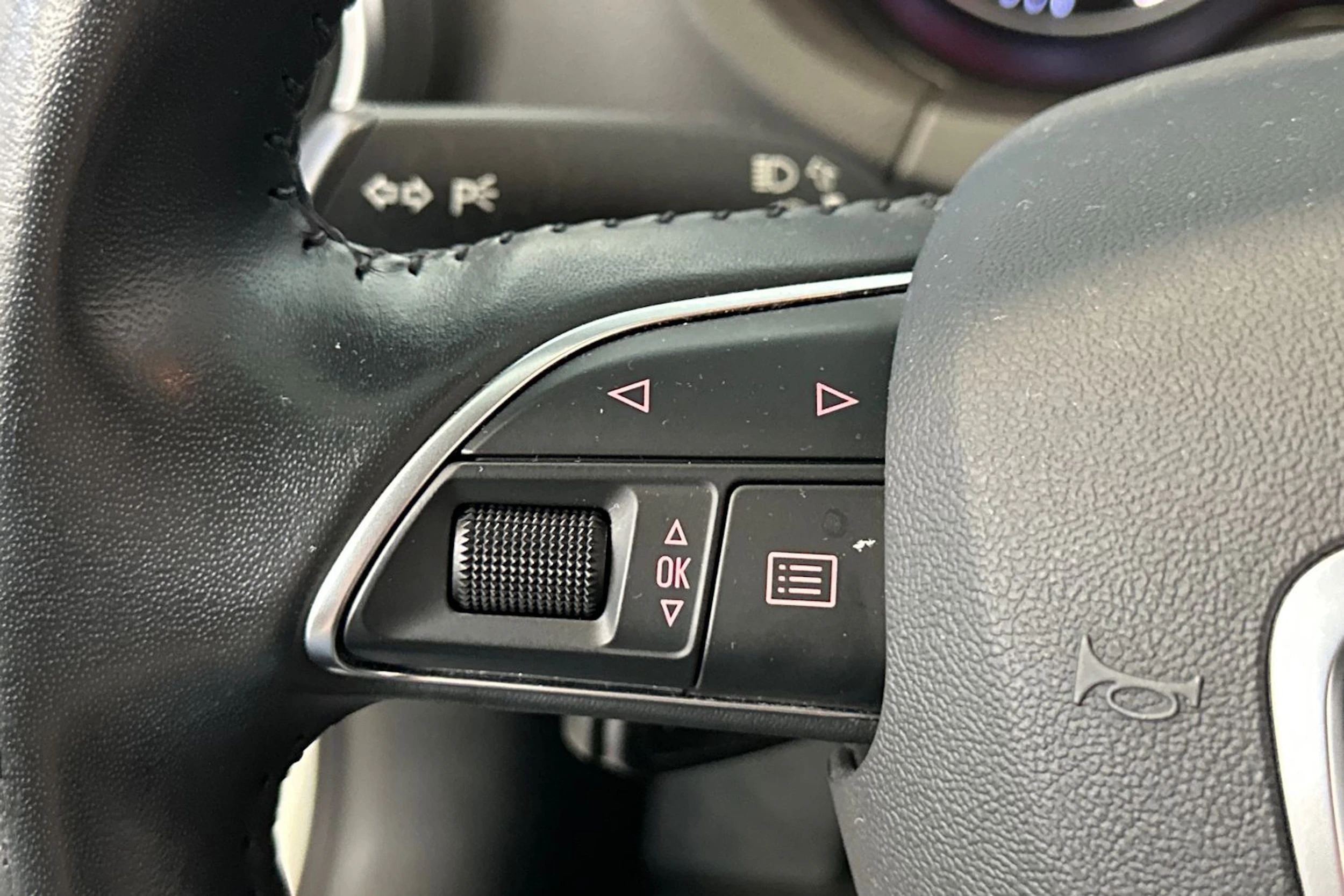 valkoinen Audi A3 2015 kuva 17.
