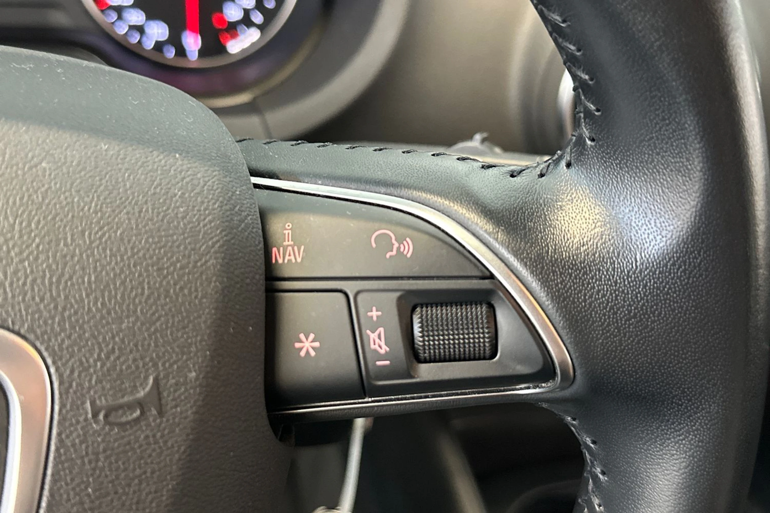valkoinen Audi A3 2015 kuva 18.