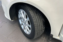 valkoinen Audi A3 2015 kuva 25.