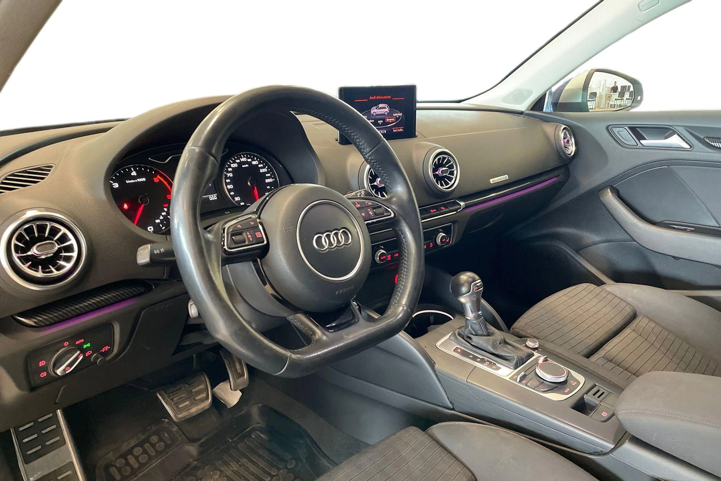 hopea Audi A3 2015 kuva 8.