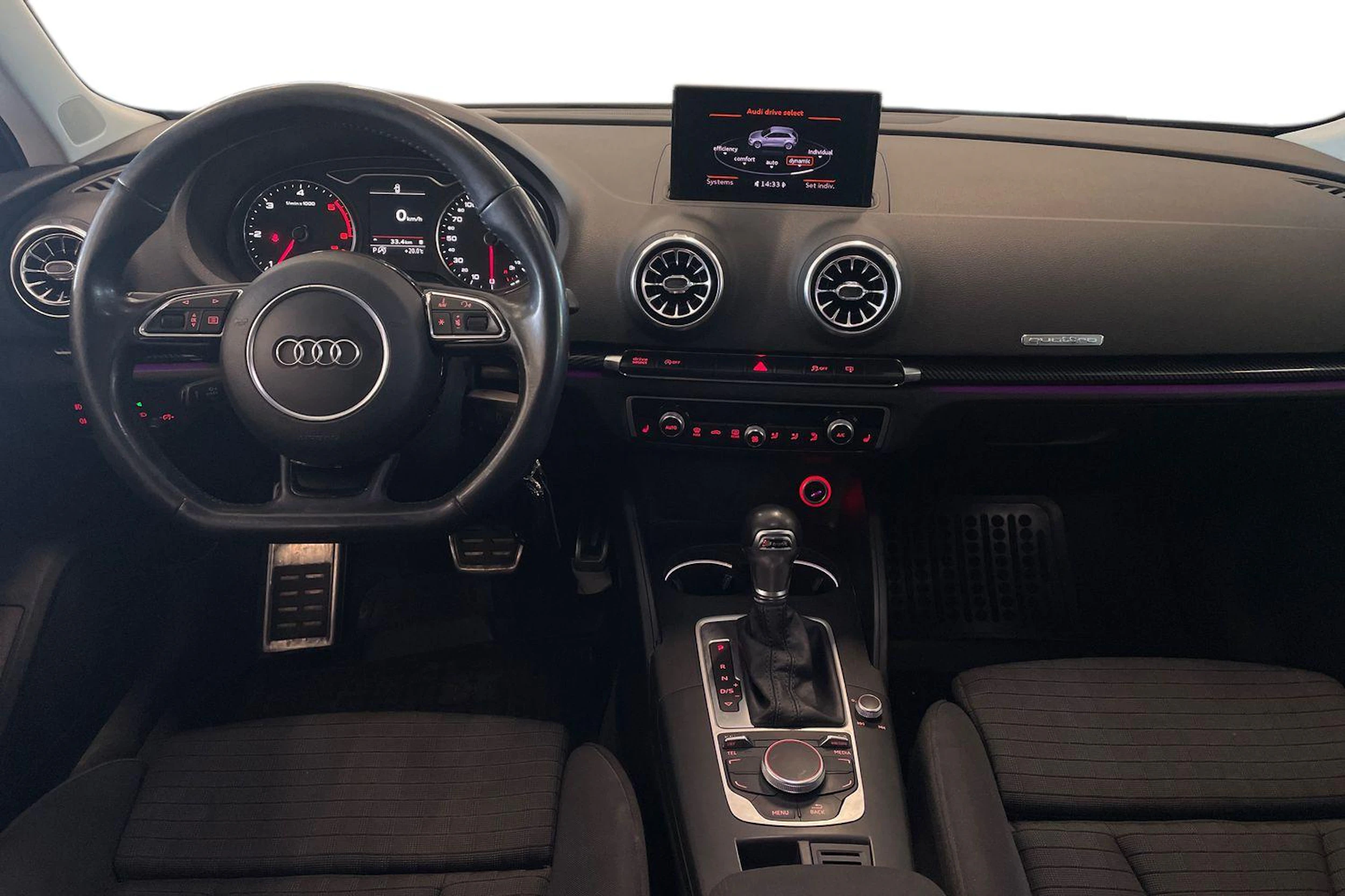 hopea Audi A3 2015 kuva 9.