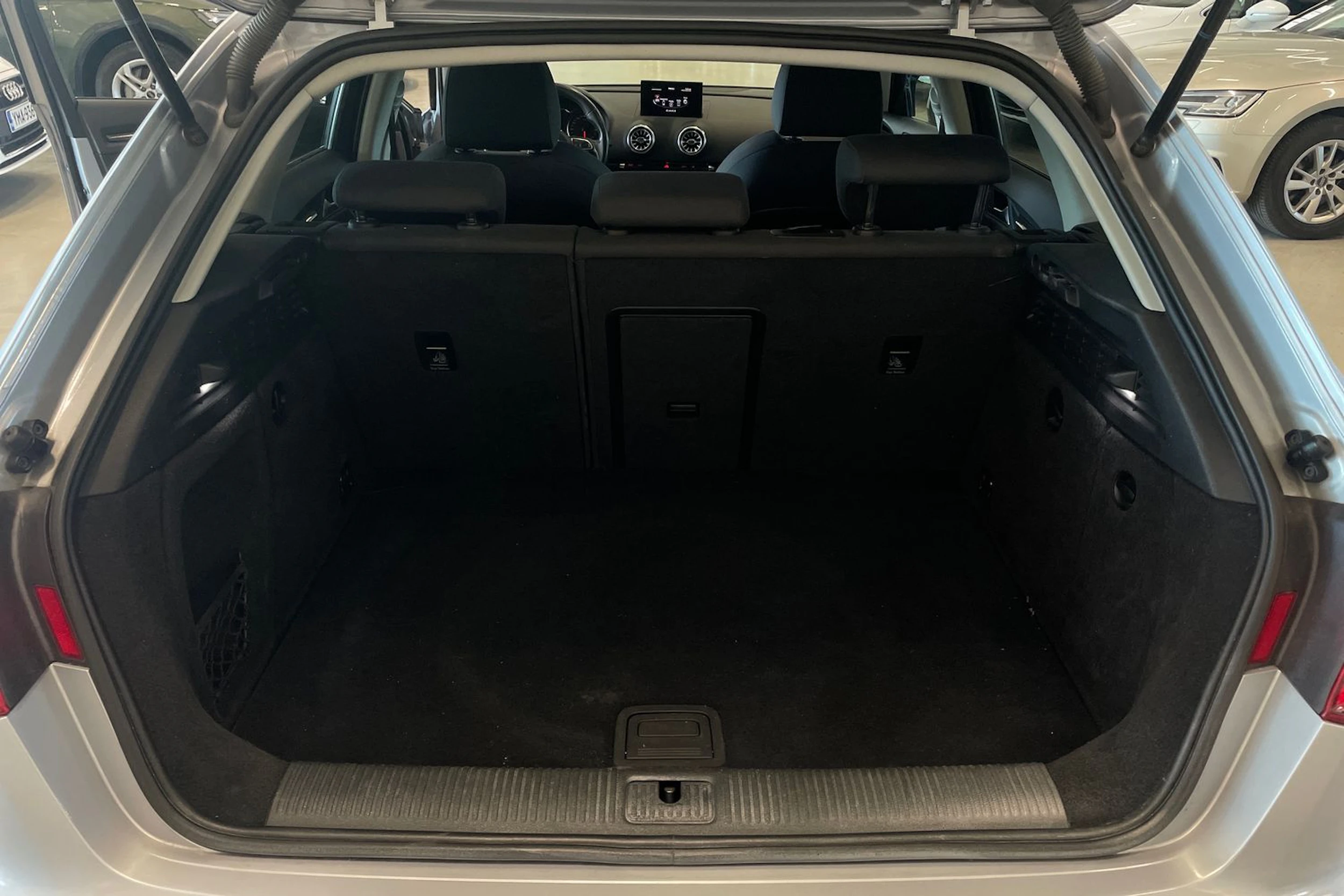 hopea Audi A3 2015 kuva 27.