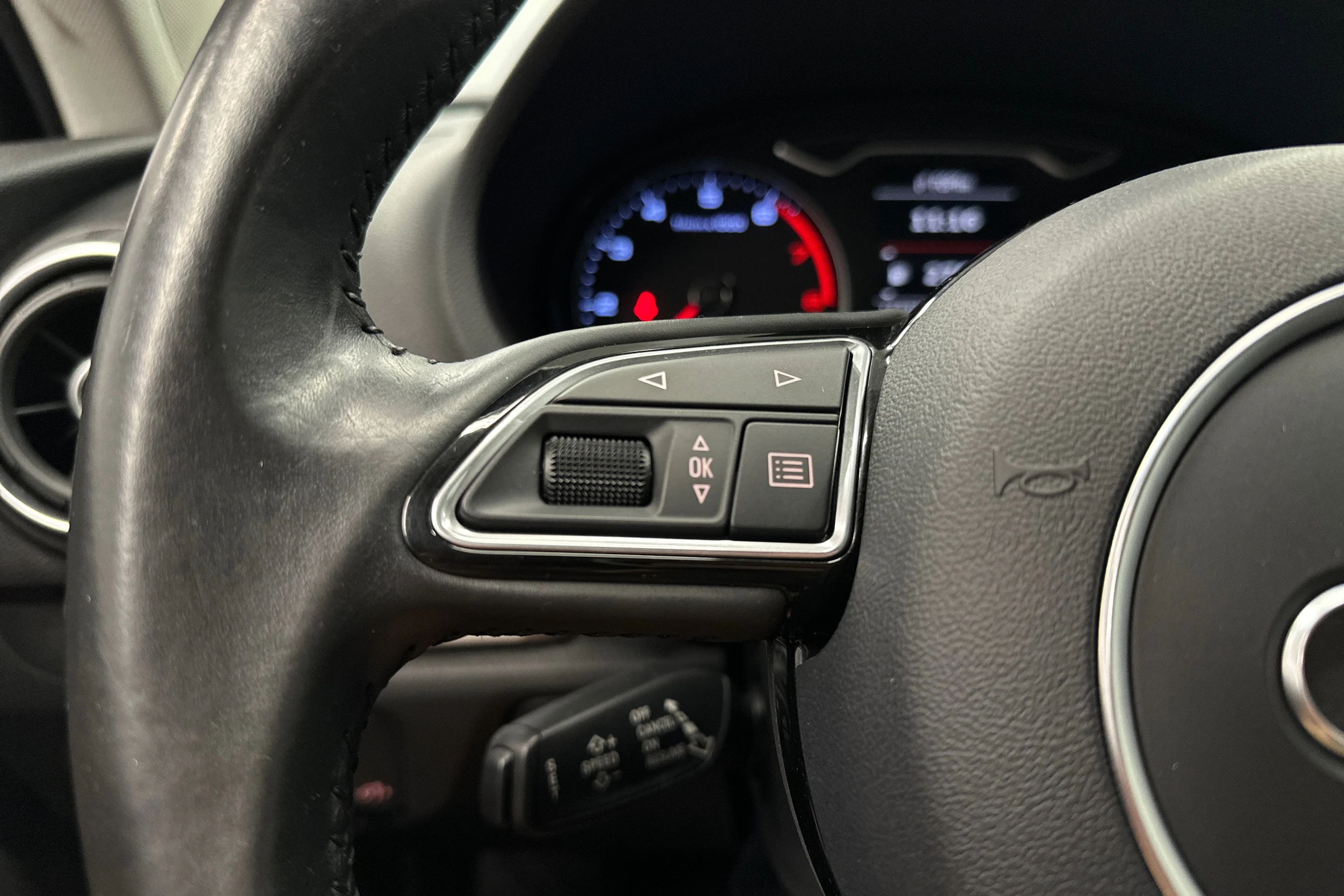 musta Audi A3 2016 kuva 14.