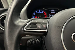 musta Audi A3 2016 kuva 14.