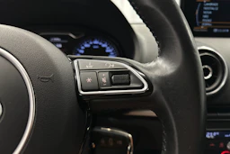 musta Audi A3 2016 kuva 15.