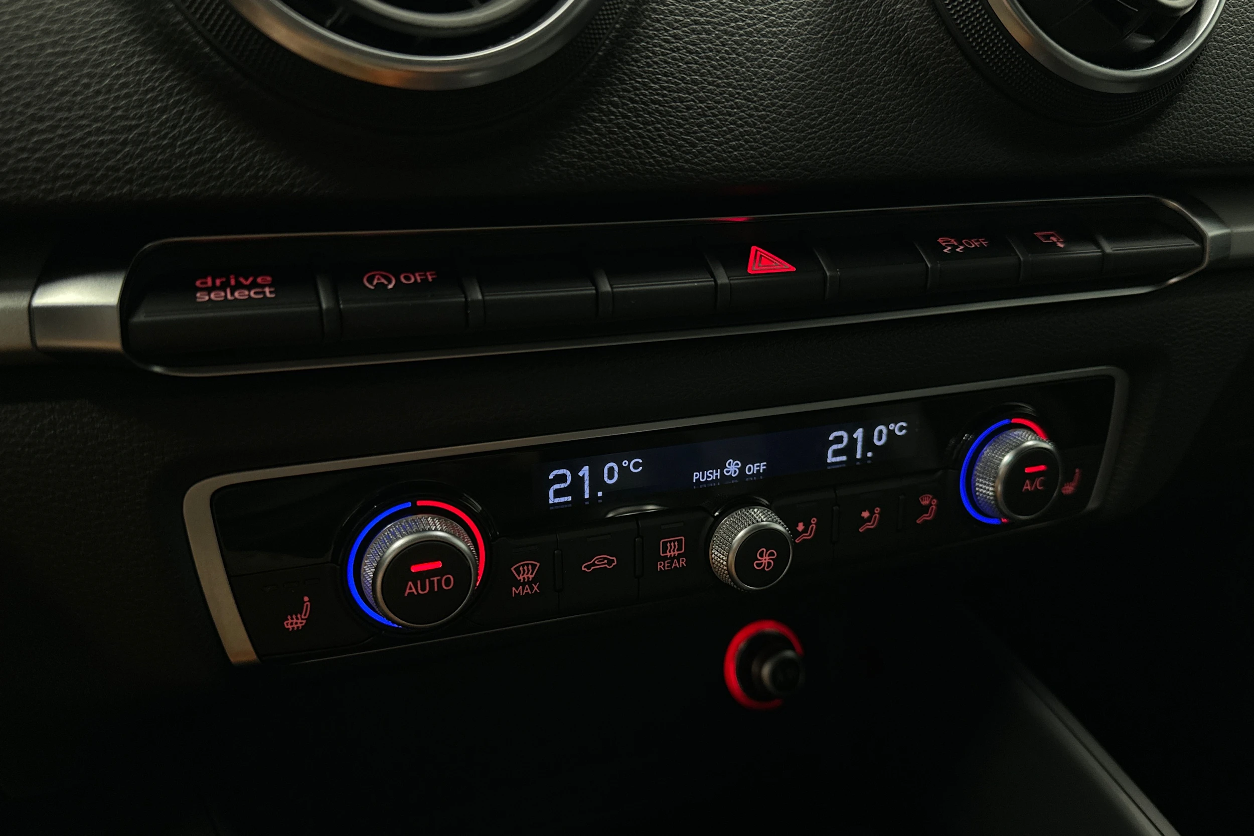 musta Audi A3 2016 kuva 20.