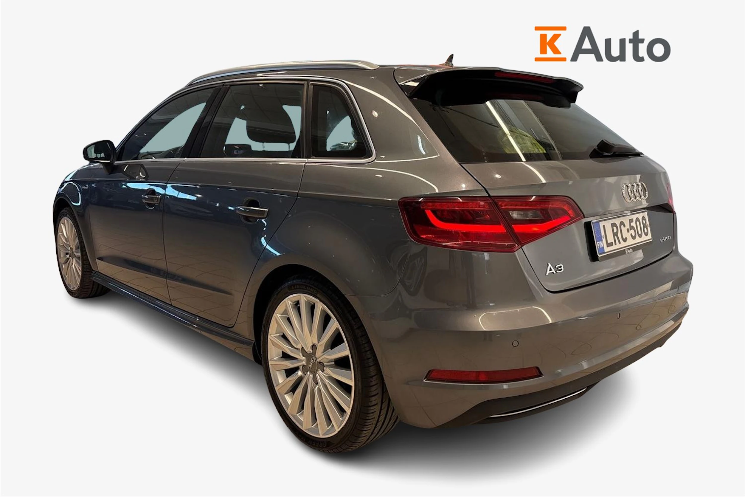 Harmaa Audi A3 2015 kuva 2.