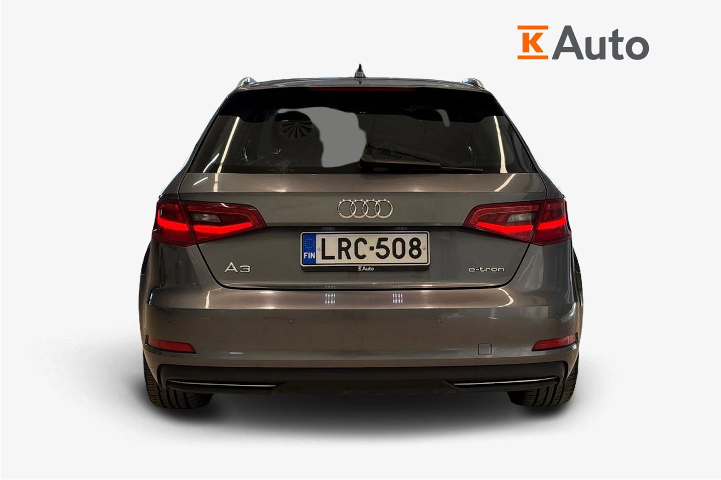 Harmaa Audi A3 2015 kuva 3.