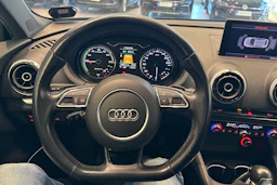 Harmaa Audi A3 2015 kuva 12.