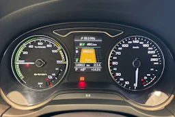 Harmaa Audi A3 2015 kuva 13.