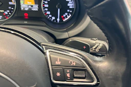 Harmaa Audi A3 2015 kuva 15.