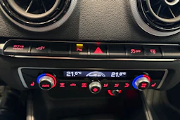 Harmaa Audi A3 2015 kuva 24.