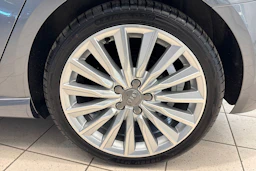 Harmaa Audi A3 2015 kuva 29.