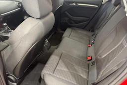 punainen Audi A3 2015 kuva 12.