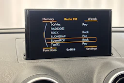 punainen Audi A3 2015 kuva 21.