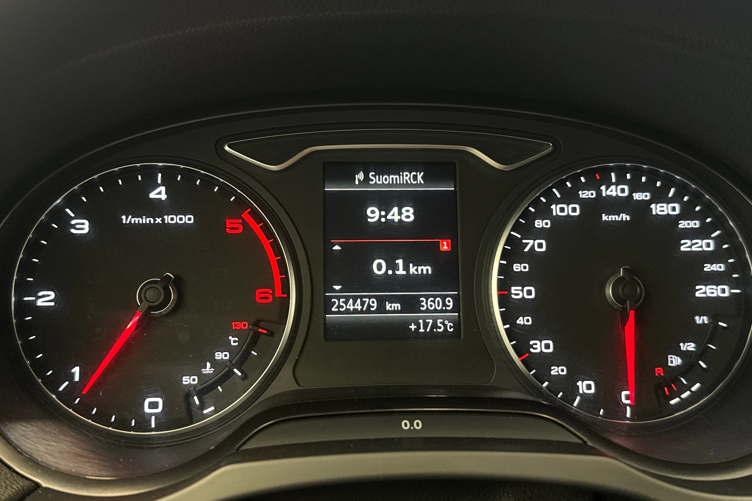 punainen Audi A3 2015 kuva 26.