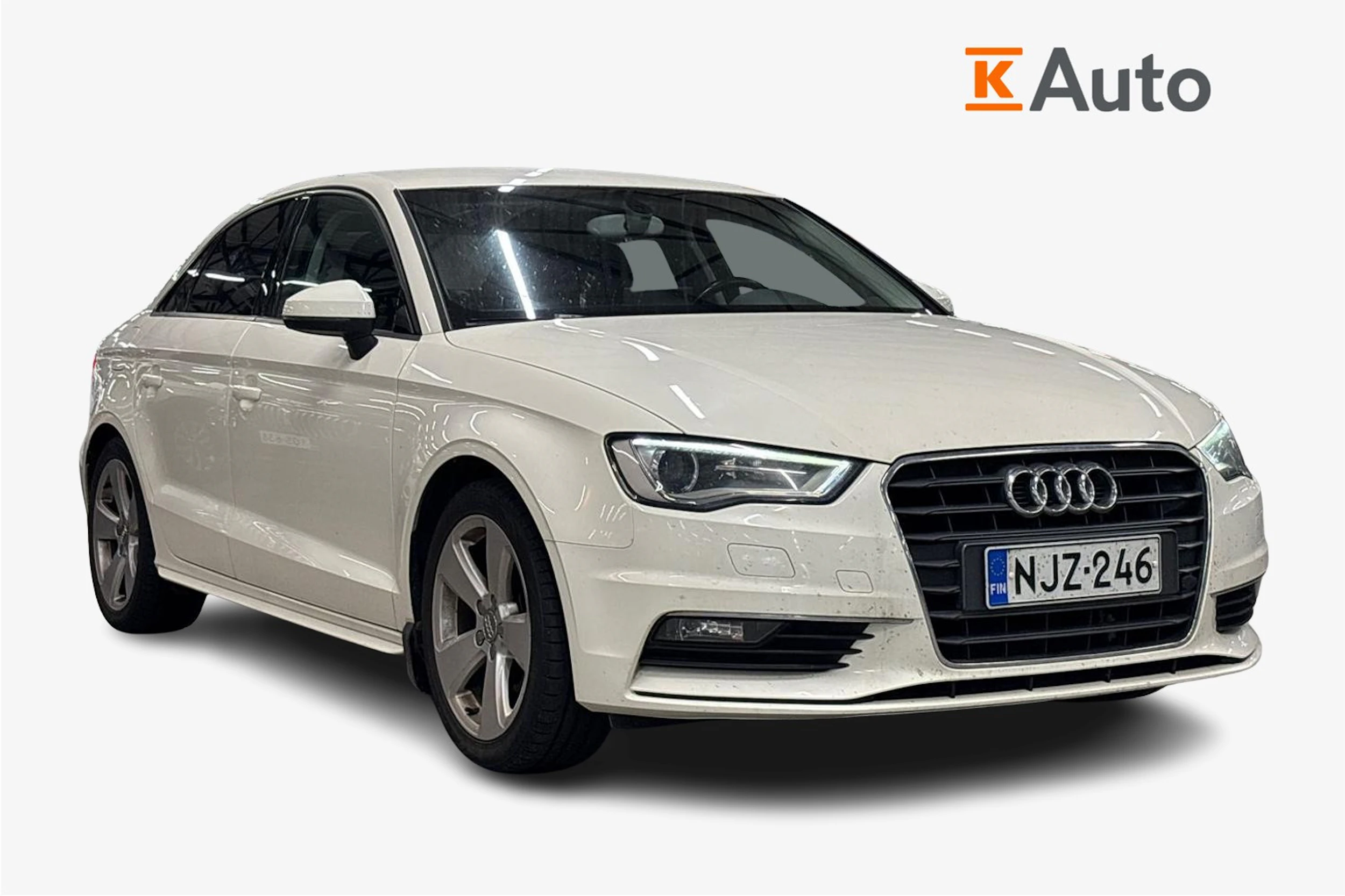 valkoinen Audi A3 2015 kuva 1.