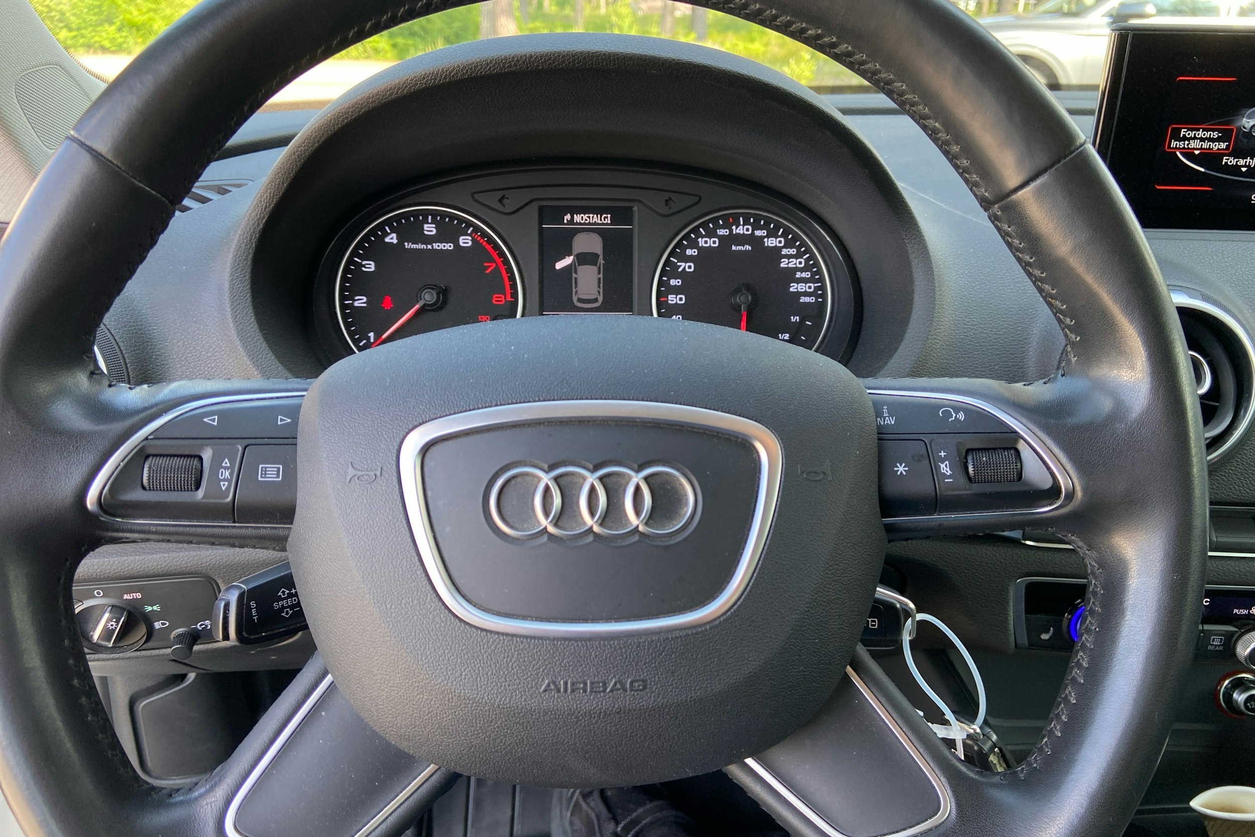 valkoinen Audi A3 2015 kuva 12.