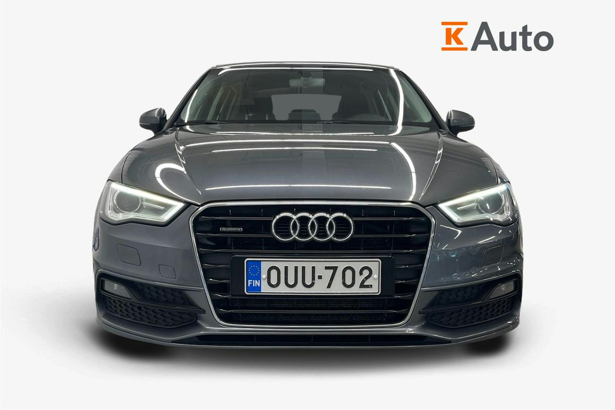 Harmaa Audi A3 2015 kuva 5.