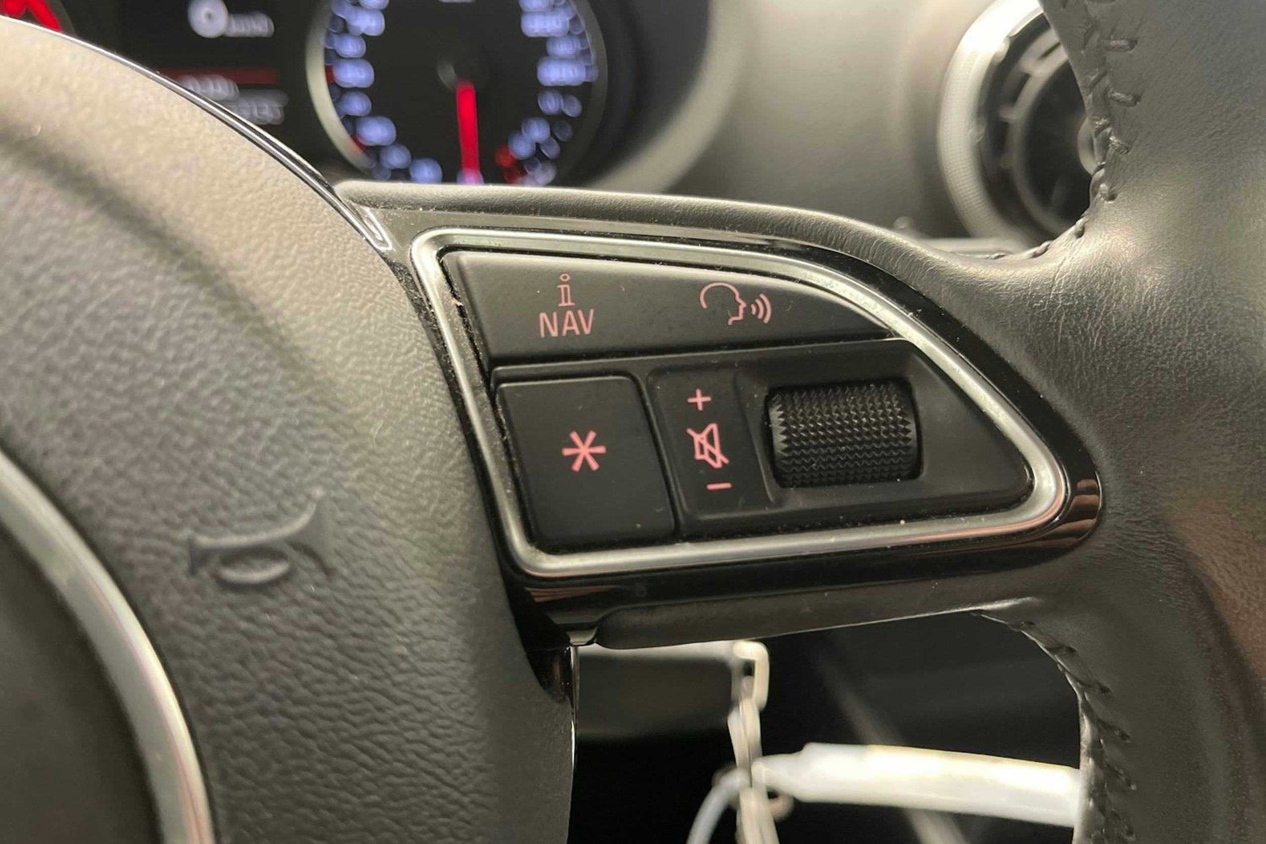 Harmaa Audi A3 2015 kuva 20.