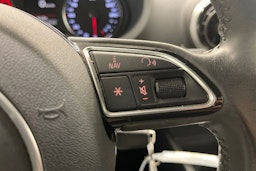 Harmaa Audi A3 2015 kuva 20.