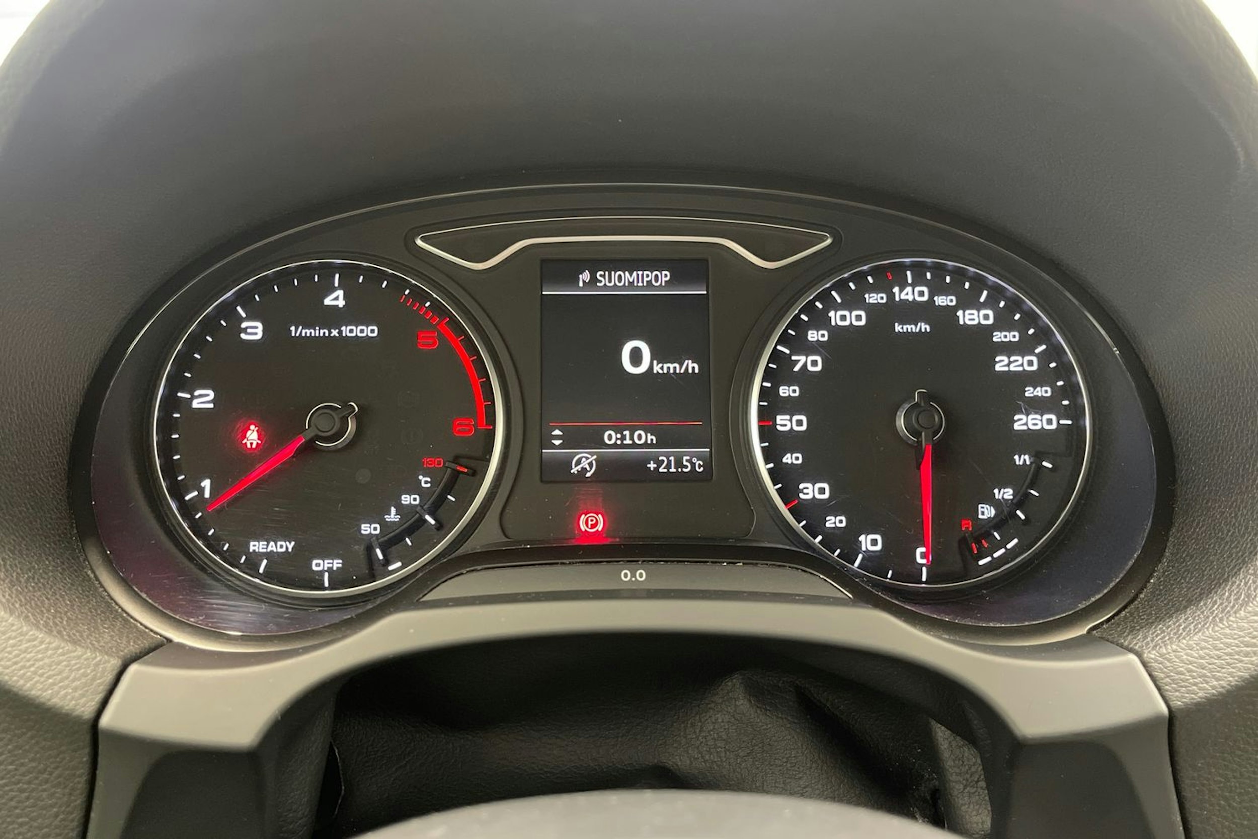Harmaa Audi A3 2015 kuva 21.