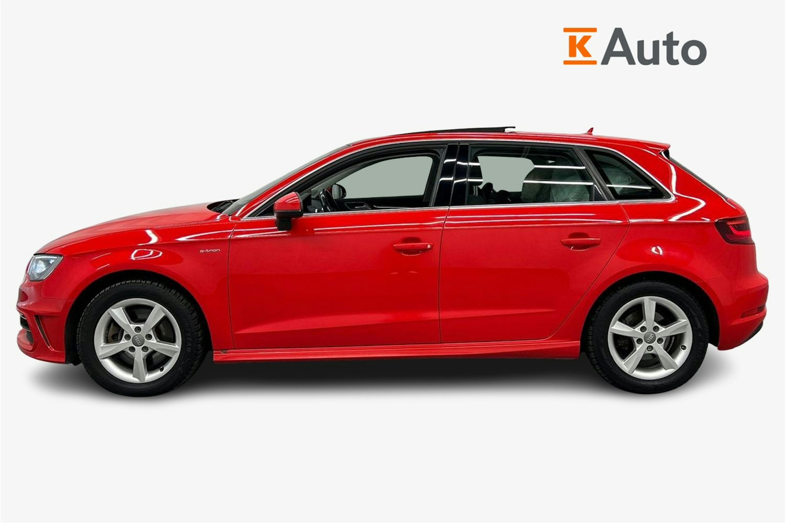 punainen Audi A3 2015 kuva 6.