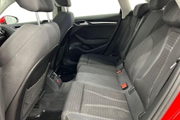 punainen Audi A3 2015 kuva 10.